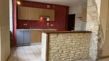 Charmante maison de village en pierre avec grange indépendante-2 chambres- L'ISLE SUR SEREIN (89)