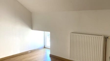 Commercial premises with accommodation and outbuildings for sale in L'ISLE SUR SEREIN (89)
