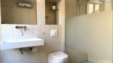 For sale: a bed and breakfast, bar, and restaurant complex in L'ISLE SUR SEREIN (89)