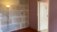 Charmante maison de village en pierre avec grange indépendante-2 chambres- L'ISLE SUR SEREIN (89)