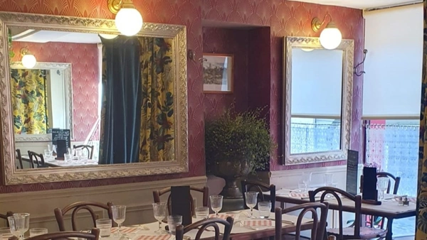 Murs et Fonds de commerce Restaurant traditionnel - à vendre CLAMECY (58)