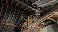 Maison de campagne à fort potentiel –  5 chambres - dépendances- VASSY-SOUS-PISY(89)