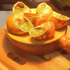 Murs et Fonds de commerce Restaurant traditionnel - à vendre CLAMECY (58)