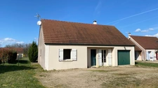 For sale – Single-story house - 2 bedrooms - garden and garage COUTARNOUX (89) currently rented