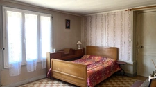 Maison de campagne à fort potentiel –  5 chambres - dépendances- VASSY-SOUS-PISY(89)
