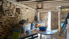 Dpt Yonne (89), in THAROT A set of 2 terraced houses to renovate with garage