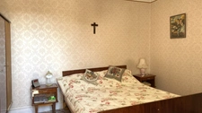 Maison de campagne à fort potentiel –  5 chambres - dépendances- VASSY-SOUS-PISY(89)