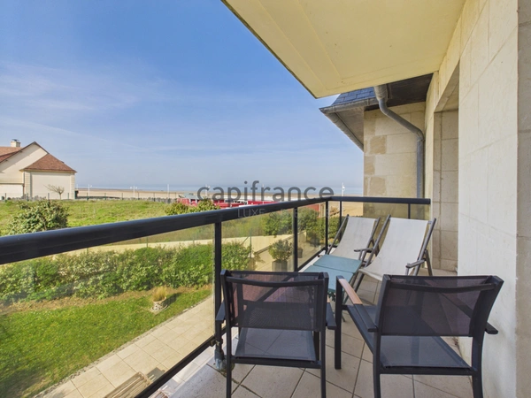 Superbe 2 pièces avec vue mer exceptionnelle et accès direct plage