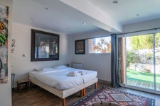 Discover this magnificent property located on the coastal road between Honfleur and Trouville sur Mer