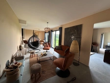 Maison contemporaine aux prestations de qualité – Vue dégagée sur la campagne