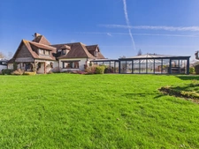 Grande maison de caractère et ses trois maisons d'amis