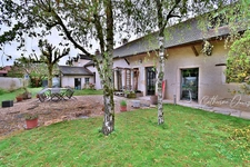 Maison  à vendre 7 pièces  190 m2 -3 km Corcelles les Monts  - 5 chambres - 2 garages - terrain de 400 m2