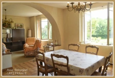 Stone house for sale 6 rooms - Land 4700m2