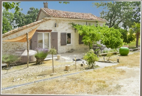 Entre Lectoure et Astaffort- Maison en pierre 5 pièces-127m2-  terrain 1526m2