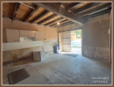 LAMONTJOIE- Centre village - Maison en pierre 140 m2 avec garage,dépendances et grand jardin