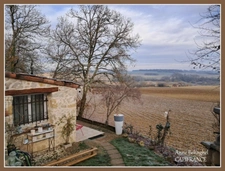 Pergain-Taillac - Stone house with 5 rooms - 127m2 - land 1526m2
