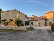 Département Gers (32) A vendre Condom propriété P7 210 m²- Terrain 5 483 m²