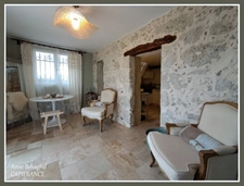 Pergain-Taillac - Stone house with 5 rooms - 127m2 - land 1526m2