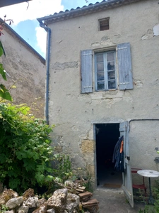  For sale LAMONTJOIE P4 stone village house to renovate, with converted outbuilding