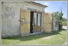  For sale LAMONTJOIE P4 stone village house to renovate, with converted outbuilding