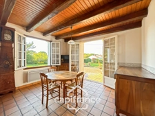 Maison 165 m² avec beaux volumes et jardin paysager – Fontaines