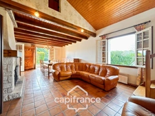 Maison 165 m² avec beaux volumes et jardin paysager – Fontaines
