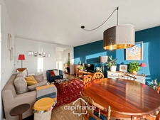 Appartement lumineux et traversant de 74 m² avec parking – La Rochelle