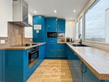Appartement lumineux et traversant de 74 m² avec parking – La Rochelle