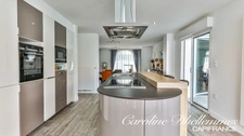 Maison contemporaine de 260M2 au DPE classé A, en plein quartier prisé de la Pironnière aux Sables d'Olonne !