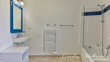 Appartement de plain-pied avec vue mer.