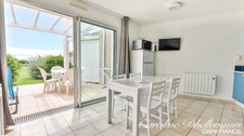 Appartement de plain-pied avec vue mer.