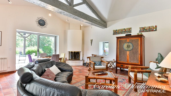 Les Sables-d’Olonne – Grande maison familiale 5 chambres sur 3 000 m² avec dépendance de 65 m²