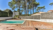 Maison avec jardin et piscine en plein coeur de la pironnière