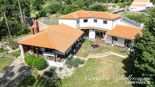 Les Sables-d’Olonne – Grande maison familiale 5 chambres sur 3 000 m² avec dépendance de 65 m²