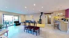 Maison de plain-pied rénovée - 3 chambres - avec combles aménageables – Sermange