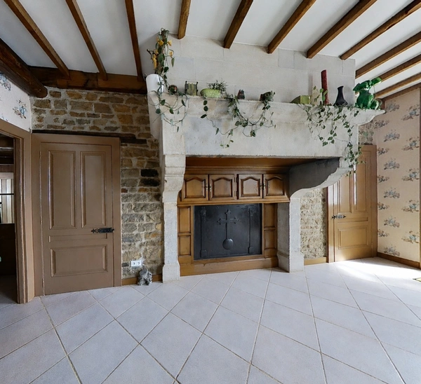 EXCLUSIVITÉ – CHAMBLAY (39380) | DEMEURE DE CARACTÈRE AVEC GÎTE, DÉPENDANCE ET POTENTIEL FONCIER