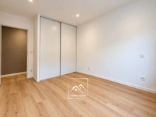 IDRON (64) – À VENDRE – Maison neuve de plain-pied de 145 m² – 4 chambres, suite parentale, terrasse et garage.