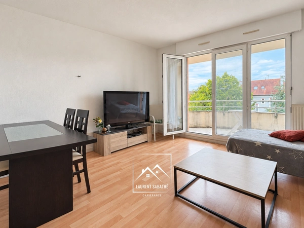 BILLÈRE (64) - À VENDRE - Appartement T2 LOUÉ - Balcon et stationnement privatif.