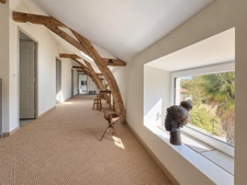 LARREULE (65) – À VENDRE – Maison ancienne rénovée de 192 m² – 4 chambres, dépendances et terrain piscinable de 2 180 m²