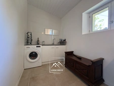 LARREULE (65) – À VENDRE – Maison ancienne rénovée de 192 m² – 4 chambres, dépendances et terrain piscinable de 2 180 m²