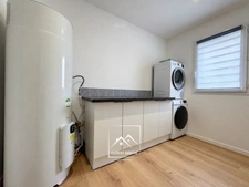 IDRON (64) – À VENDRE – Maison neuve de plain-pied de 145 m² – 4 chambres, suite parentale, terrasse et garage.