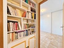 MONTRÉJEAU (31) – À VENDRE – Maison de plain-pied de 124 m² – 3 chambres et bureau – Véranda, garage et terrain de 2 576 m².