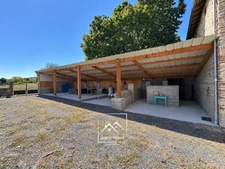 LARREULE (65) – À VENDRE – Maison ancienne rénovée de 192 m² – 4 chambres, dépendances et terrain piscinable de 2 180 m²