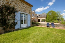 Pau (64) - À vendre Propriété de 450m2 - Forêt et prairie de 20 ha avec vue exceptionnelle sur les Pyrénées au calme.