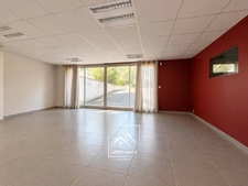 PAU (64) –  À VENDRE - Maison familiale de 213 m² - 5 chambres, bureau et piscine.