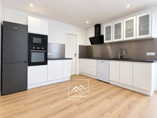 IDRON (64) – À VENDRE – Maison neuve de plain-pied de 145 m² – 4 chambres, suite parentale, terrasse et garage.