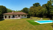 Labenne (40) - À VENDRE – Maison familiale avec parc de près d'un hectare, piscine et logement indépendant