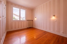 BILLÈRE (64) – Maison familiale de 126 M² – 4 chambres et bureau – Terrasse, garage et grand jardin.