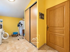 MONTRÉJEAU (31) – À VENDRE – Maison de plain-pied de 124 m² – 3 chambres et bureau – Véranda, garage et terrain de 2 576 m².