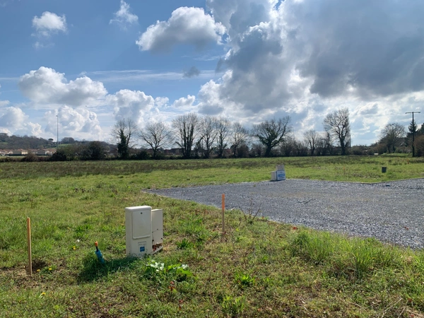 SERRES CASTET (64) - 2309 m² - Terrain constructible à vendre Lot 2.